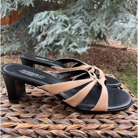 NEW Aerosoles Gemini Tan Leather Strappy 2” Block Heel Slide Mule Sandal Size 10 - Picture 1 of 10
